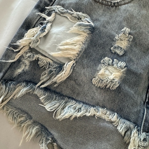 One Teaspoon Distressed Denim Skirt - Picture 8 of 9